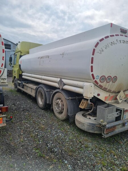 Cisterna DAF,
